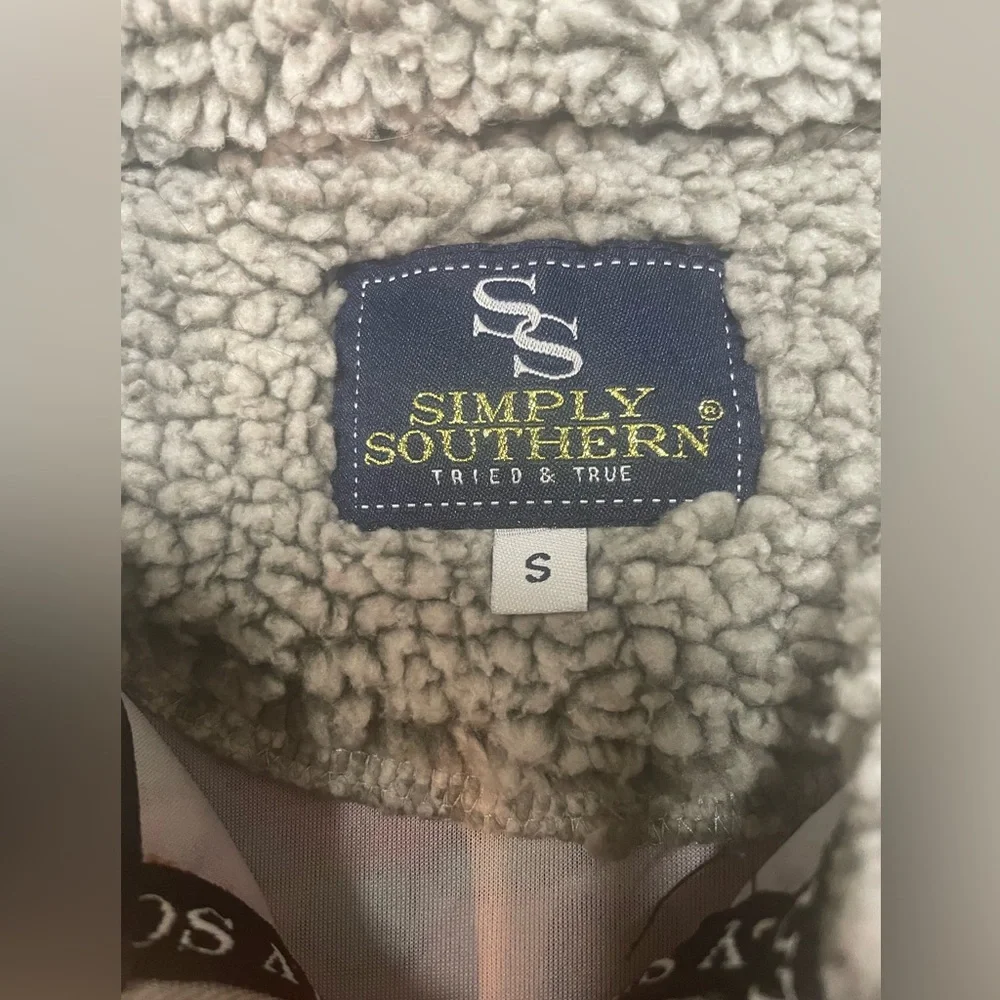 Simply Southern Aztec Sherpa Half Zip Size Small - Picture 3 of 4